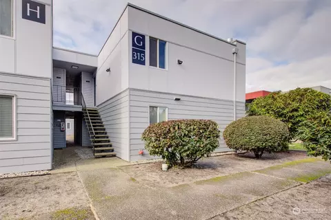 315 128th St SE #G214, Everett, WA 98208