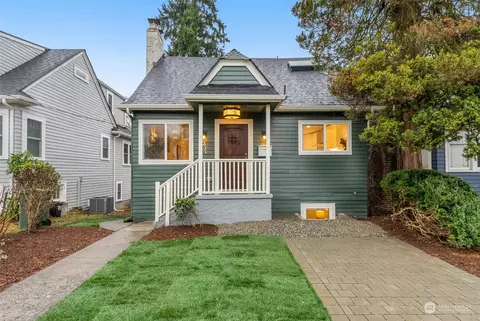 543 NE 84th St, Seattle, WA 98115