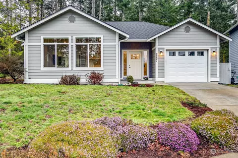 2221 E Rosecrans Ct, Port Townsend, WA 98368