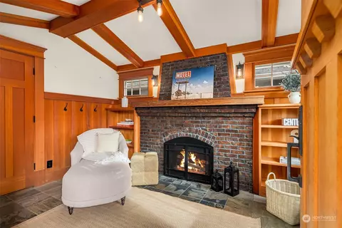 Living - 3108 E Cherry St, Seattle, WA 98122 photo 1 of 6