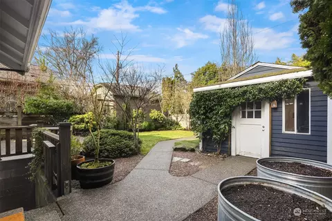 Exterior - 3108 E Cherry St, Seattle, WA 98122 photo 6 of 8