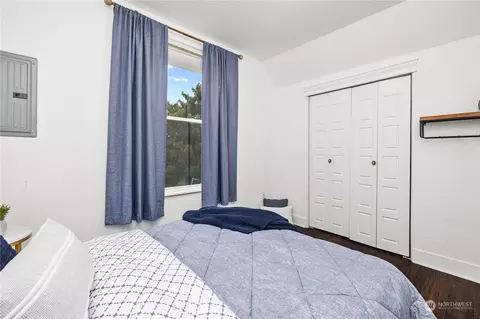Bedroom - 2202 Oakes Ave, Everett, WA 98201 photo 8 of 14