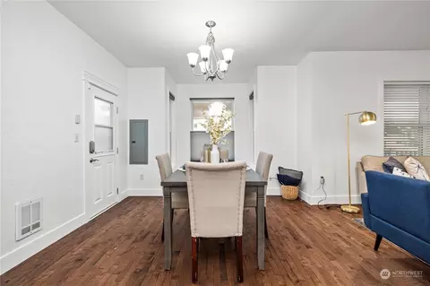 Dining - 2202 Oakes Ave, Everett, WA 98201 photo 2 of 3