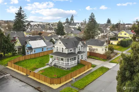 2202 Oakes Ave, Everett, WA 98201