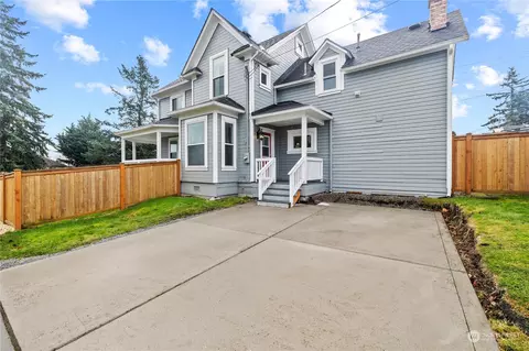Exterior - 2202 Oakes Ave, Everett, WA 98201 photo 8 of 8