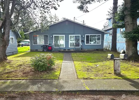 809 W Perry St, Aberdeen, WA 98520