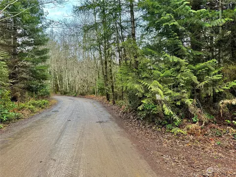 2789 Cantu Ln NW, Seabeck, WA 98380