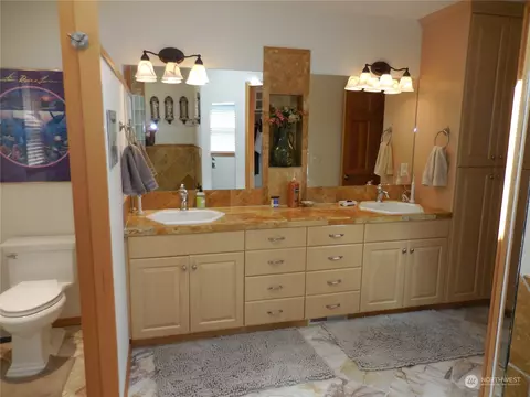 Bath - 2031 E Mason Lake Dr E, Grapeview, WA 98546 photo 3 of 8