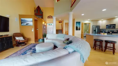 Living - 2031 E Mason Lake Dr E, Grapeview, WA 98546 photo 2 of 4