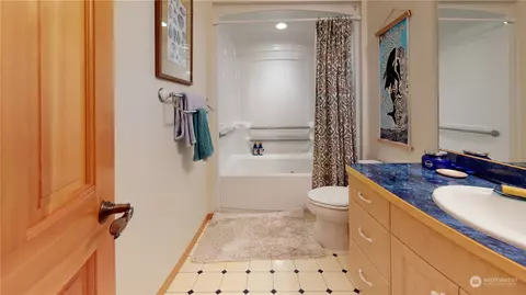 Bath - 2031 E Mason Lake Dr E, Grapeview, WA 98546 photo 7 of 8