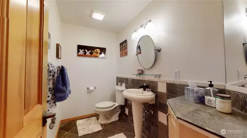Bath - 2031 E Mason Lake Dr E, Grapeview, WA 98546 photo 6 of 8