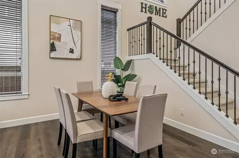 Dining - 4129 172nd Pl SE, Bothell, WA 98012 photo 2 of 3