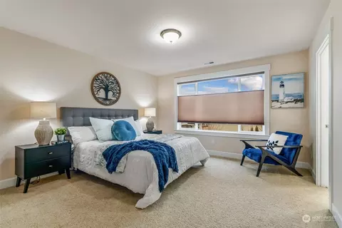 Bedroom - 4129 172nd Pl SE, Bothell, WA 98012 photo 3 of 6