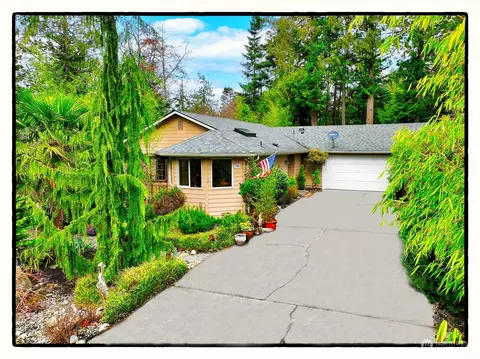 785 Lillooet Ct, La Conner, WA 98257