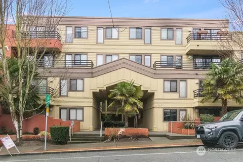3401 Wallingford Ave N #205, Seattle, WA 98103