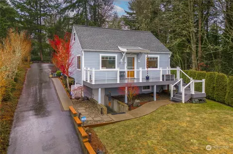 7614 Pioneer Way, Gig Harbor, WA 98335