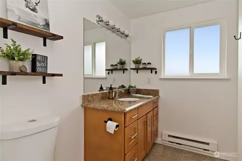 Bath - 22201 45th Ave E, Spanaway, WA 98387 photo 2 of 3