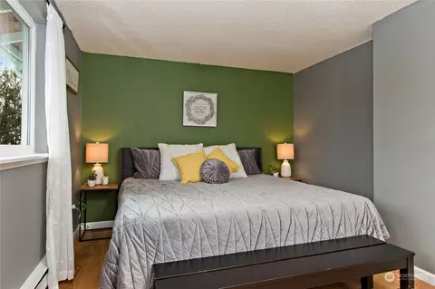 Bedroom - 22201 45th Ave E, Spanaway, WA 98387 photo 1 of 7