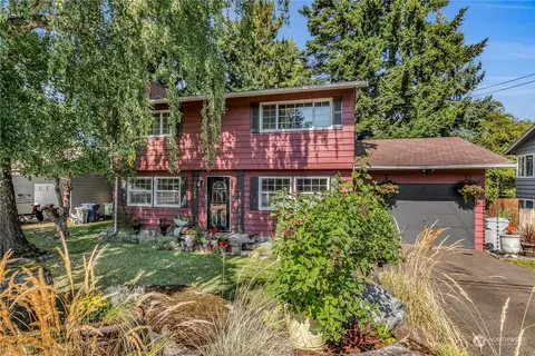 2240 S 250th St, Kent, WA 98032