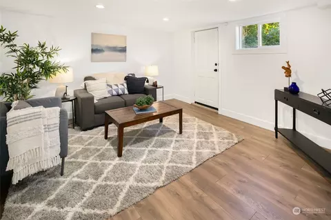 Living - 119 30th Ave E, Seattle, WA 98112 photo 4 of 5