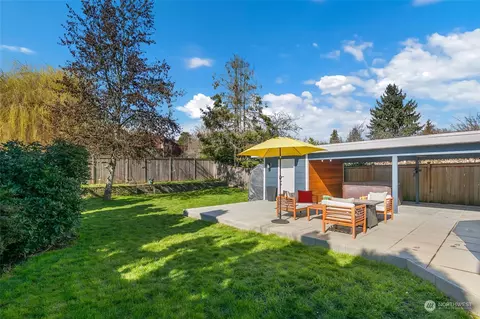 Exterior - 119 30th Ave E, Seattle, WA 98112 photo 8 of 8