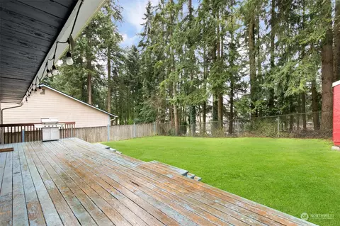 Exterior - 116 82nd Pl SW, Everett, WA 98203 photo 5 of 13