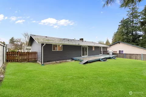Exterior - 116 82nd Pl SW, Everett, WA 98203 photo 12 of 13