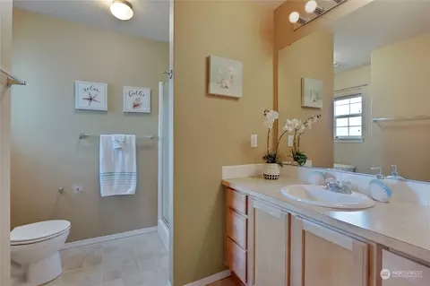 Bath - 18007 15th Ave E, Spanaway, WA 98387 photo 2 of 3