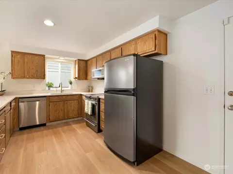 Kitchen - 12432 46th Dr SE, Everett, WA 98208 photo 2 of 3
