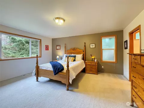 Bedroom - 110 Henkes Rd, Sequim, WA 98382 photo 1 of 4