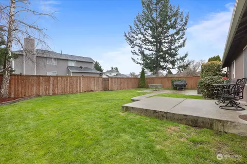 Exterior - 309 Garland Pl, Enumclaw, WA 98022 photo 6 of 12