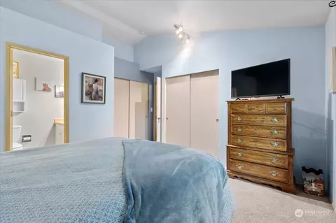 Bedroom - 309 Garland Pl, Enumclaw, WA 98022 photo 5 of 5