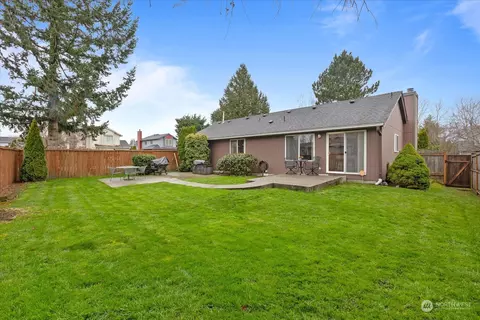 Exterior - 309 Garland Pl, Enumclaw, WA 98022 photo 7 of 12