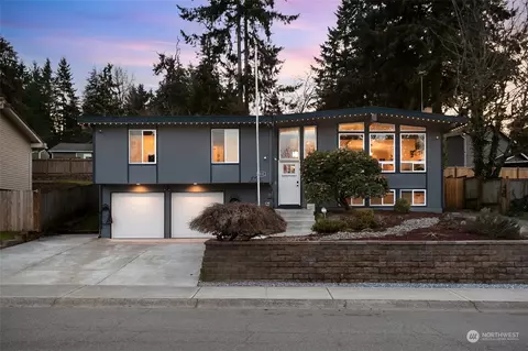 2831 SW 327th St, Federal Way, WA 98023