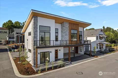 127 Skipping Stone Loop, Lynden, WA 98264