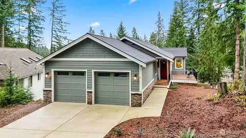 9 Clematis Ln, Bellingham, WA 98229