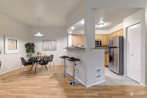 Kitchen - 15300 112th Ave NE #C106, Bothell, WA 98011 photo 3 of 3