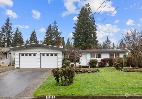16528 NE 27th St, Bellevue, WA 98008