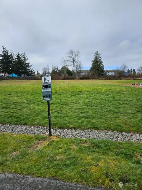 Exterior - 12600 4th Ave W #9D, Everett, WA 98204 photo 6 of 8