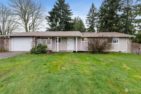 2872 SE Flaiz Ct, Port Orchard, WA 98366