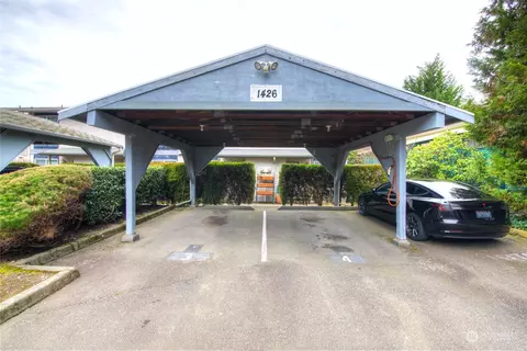 1426 NE 151st St #A-102, Shoreline, WA 98155