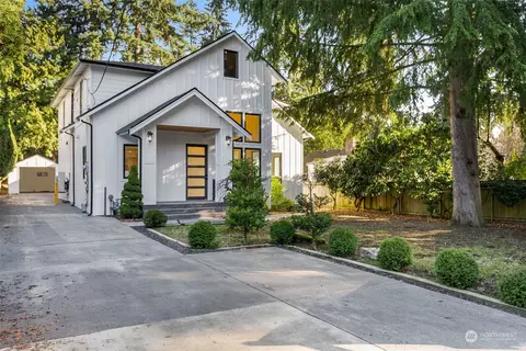 14034 Palatine Ave N, Seattle, WA 98133