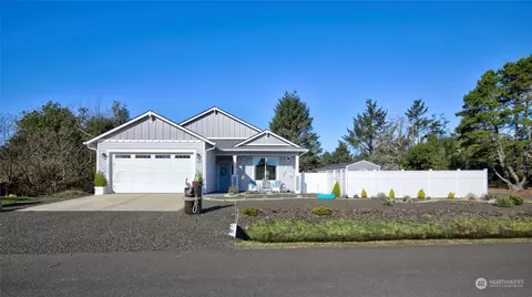 201 S Narwhal Loop SW, Ocean Shores, WA 98569