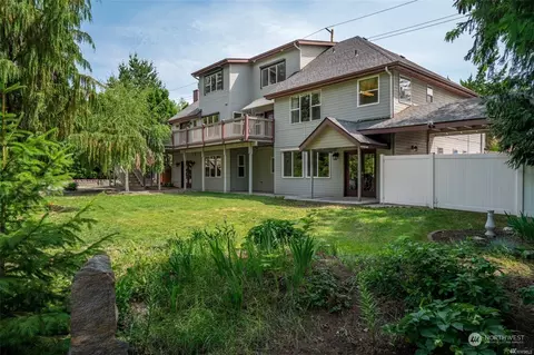 1550 Eastmont Ave, East Wenatchee, WA 98802