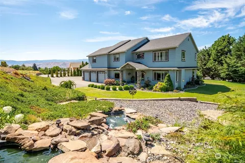 398 23rd St NE, East Wenatchee, WA 98802