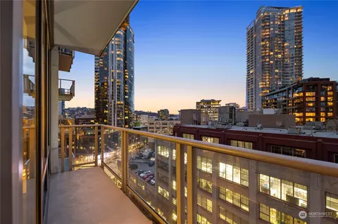 Exterior - 910 Lenora St #S1003, Seattle, WA 98121 photo 2 of 3
