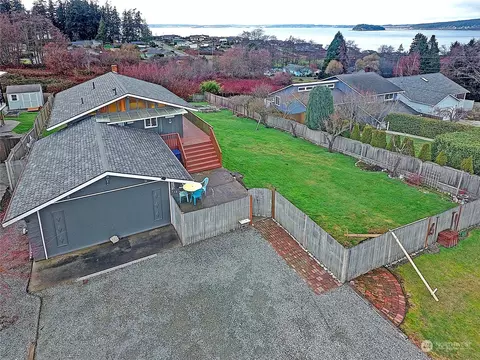 738 Sandstone Ln, Camano Island, WA 98282