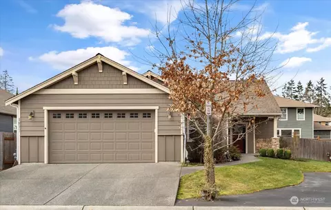 1877 SW Aberdeen Ct, Oak Harbor, WA 98277