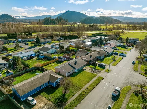 View/Area - 433 Harmony Ln, Enumclaw, WA 98022 photo 8 of 10