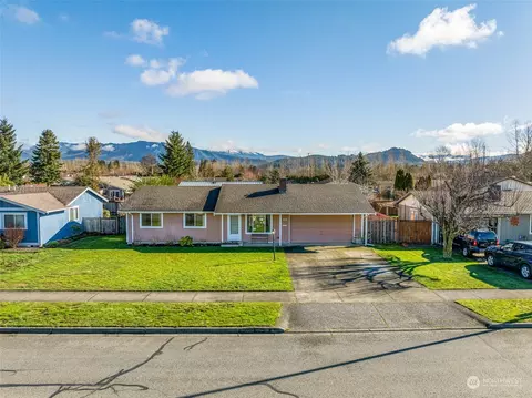 433 Harmony Ln, Enumclaw, WA 98022